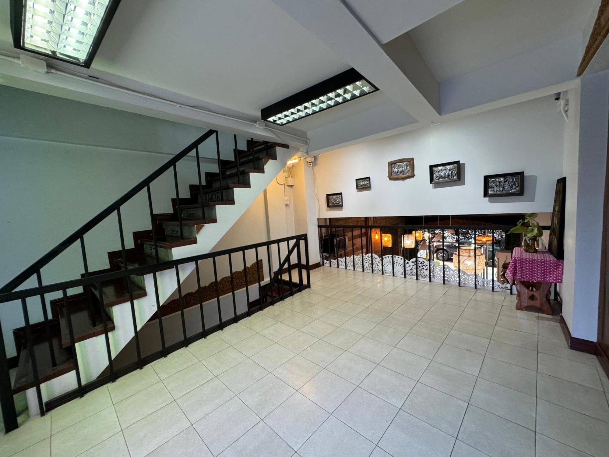 Retro At Phra Sing Guest House Chiang Mai Esterno foto