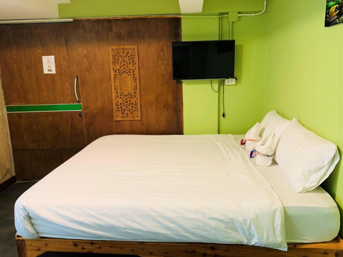 Retro At Phra Sing Guest House Chiang Mai Esterno foto