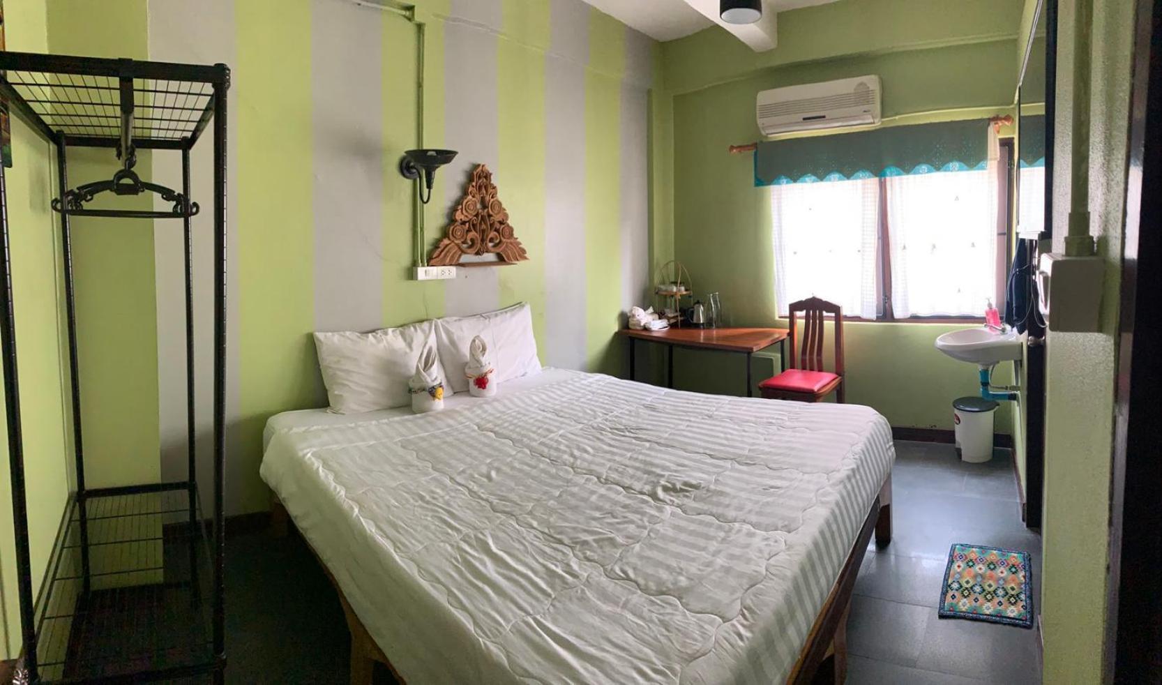 Retro At Phra Sing Guest House Chiang Mai Esterno foto